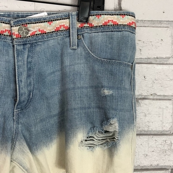 Jessica Simpson Women’s Railroad Shorts - Picture 3 of 8